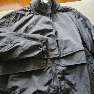 LULULEMON EFFORTLESS JACKET SZ 12